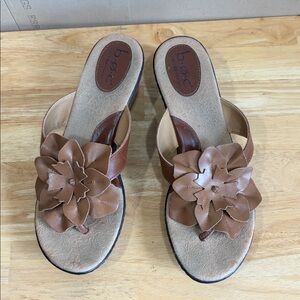 b.o.c. Tan Leather Floral Thong Sandals for Women